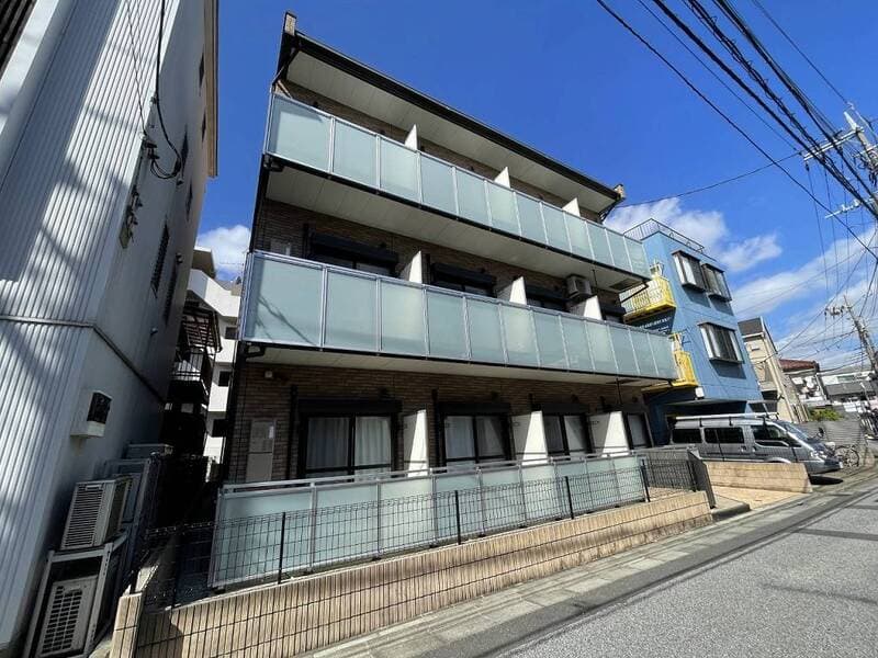 レオネクストシャトレー東四つ木 2階の外観 1