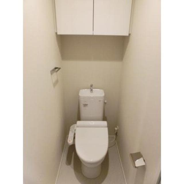 ルフォンプログレ滝野川 8階のトイレ 1