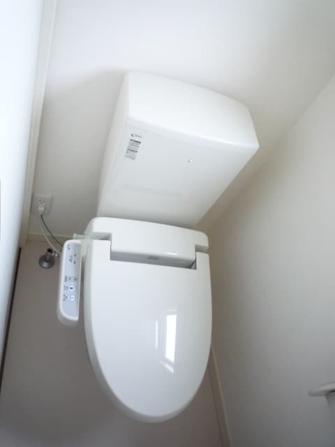リヴェール武蔵小山 2階のトイレ 1