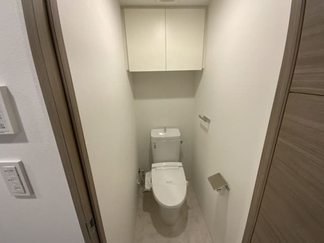 コンシェリア大塚 ＣＲＯＳＳＩＡ 2階のトイレ 1