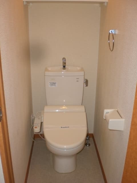 レオパレスプリムヴェール 201のトイレ 1