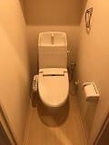 ヴィアロ大田中央レジデンス 4階のトイレ 1