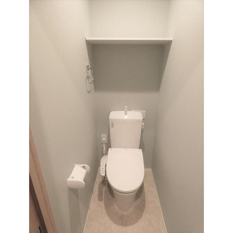 ラポール．M 駒沢 4階のトイレ 1