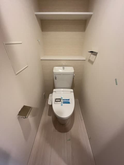 Adachi Liner Toneri Residence 7階のトイレ 1