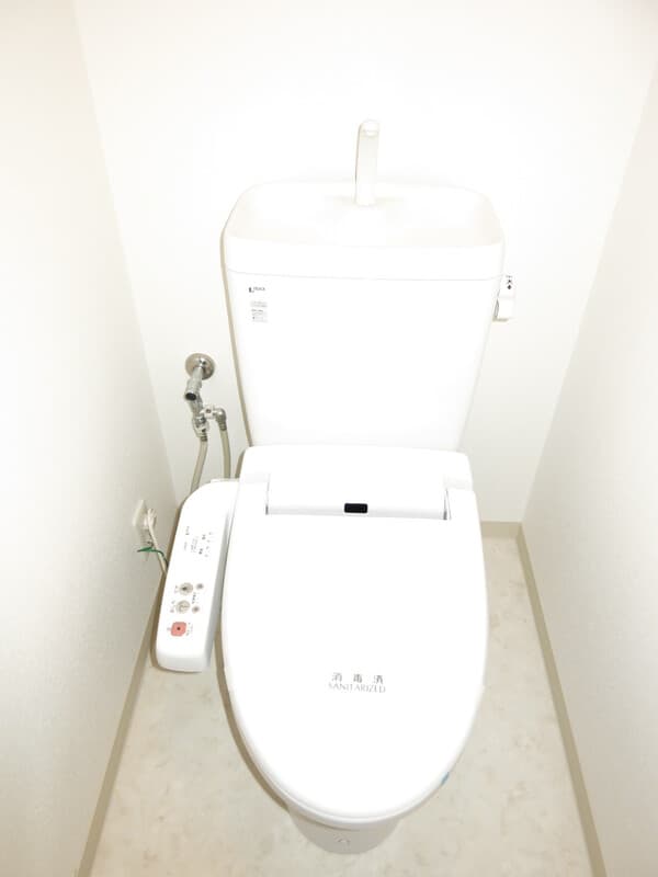 アーデン駒沢大学 10階のトイレ 1