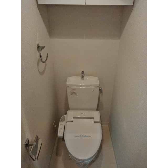 ロアール西品川 4階のトイレ 1