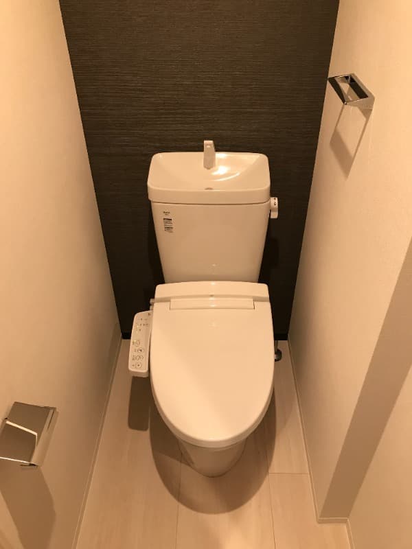 SKT(エスケイティー) 6階のトイレ 1