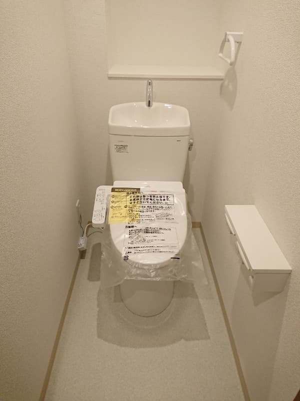 梅島コーポ 3階のトイレ 1