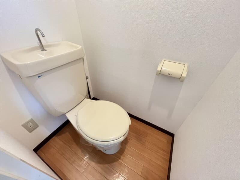 プラッセ小豆沢 6階のトイレ 1