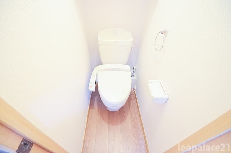 レオパレスボナール　Ｓ　Ｙ 310のトイレ 1