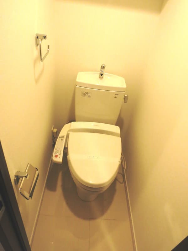 ＨＦ早稲田レジデンスⅡ 5階のトイレ 1