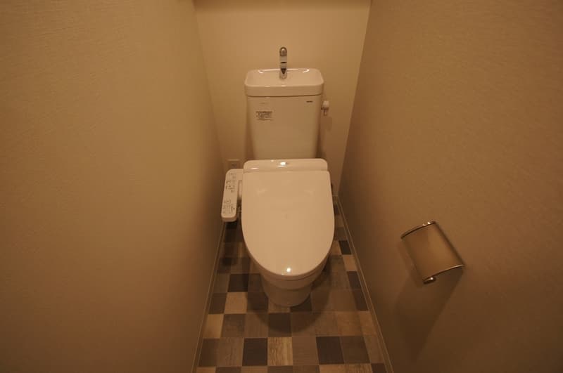 ルネフラッツ浅草 9階のトイレ 1