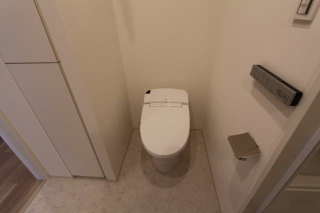 プラウドフラット外神田 2階のトイレ 1