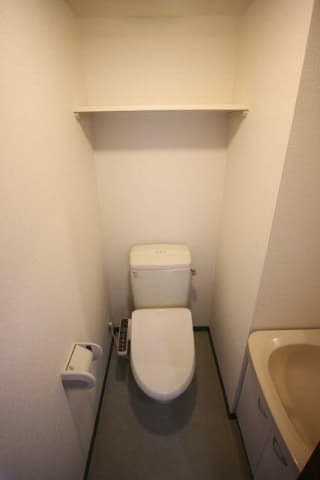 パレステュディオ芝大門 6階のトイレ 1