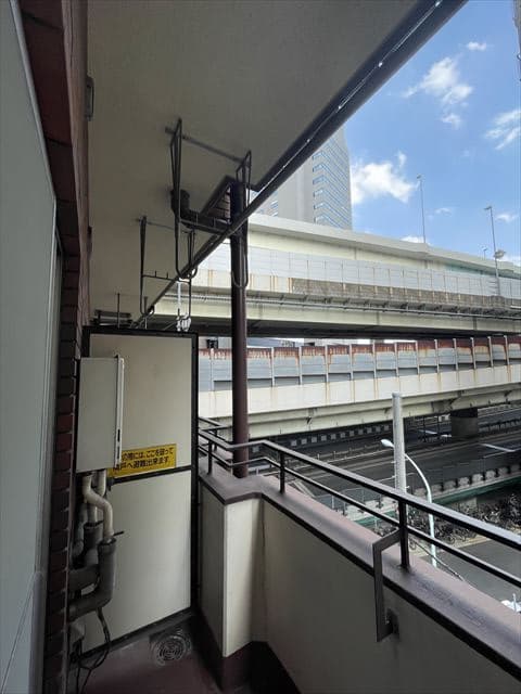 ヴェラハイツ日本橋箱崎 4階のバルコニー 1