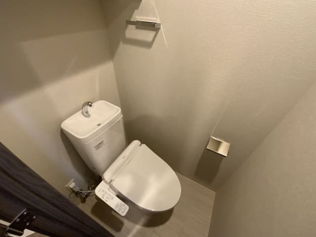 コンシェリア品川 ＣＲＯＳＳＩＡ 8階のトイレ 1