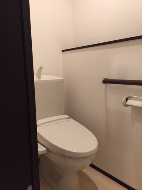 クレイノヒカリ　レジデンス 1階のトイレ 1