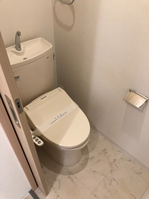 ユーコート大森 3階のトイレ 1