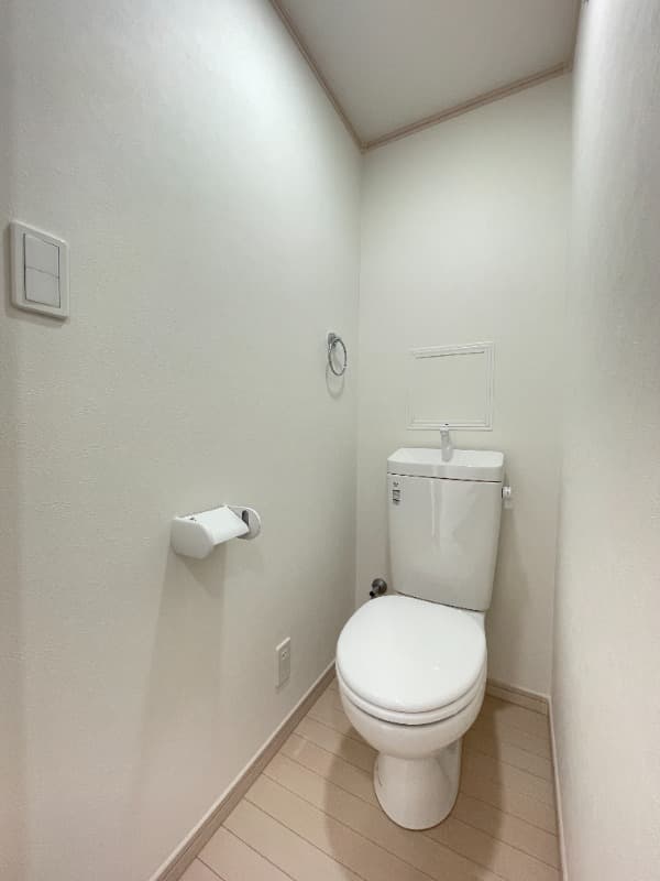 メゾンアンリ２ 3階のトイレ 1