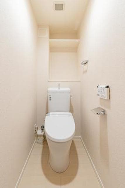 ルオーレ恵比寿 3階のトイレ 1