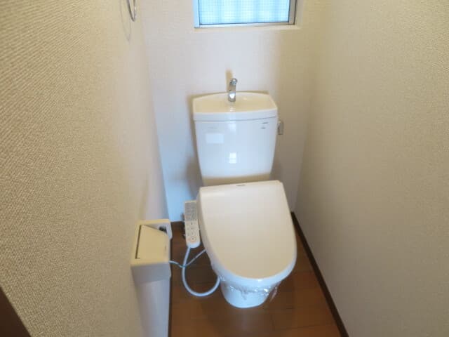 古澤マンション 3階のトイレ 1