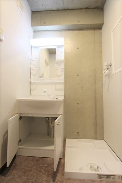 FIORE KOMAGOME 2階の洗面所 1