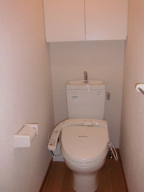 レオパレスノワール　Ⅱ 1階のトイレ 1