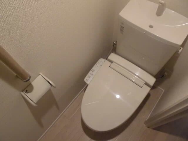 レオネクスト亜土 3階のトイレ 1