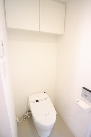 プラウドフラット新宿御苑 5階のトイレ 1