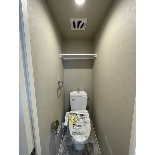 エクセラン鎌倉 1階のトイレ 1