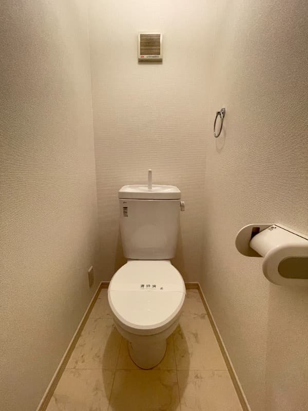 ライズ亀戸 3階のトイレ 1