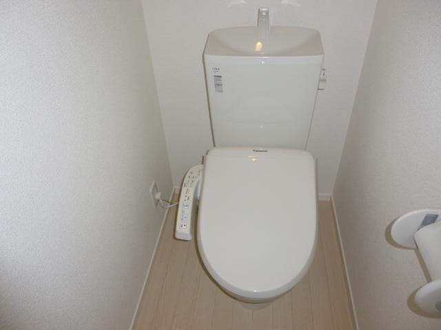 サン・フローラ 1階のトイレ 1