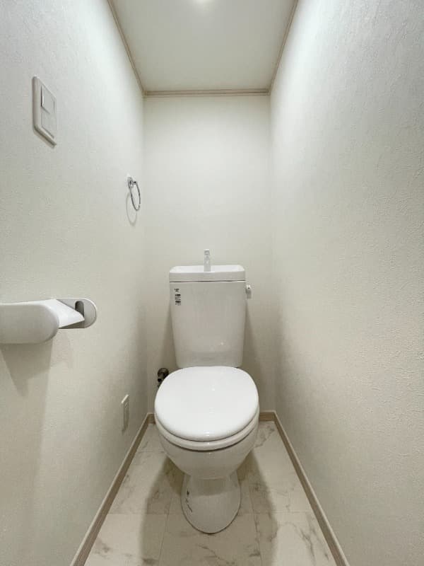 サザンロード小岩Ⅱ 3階のトイレ 1
