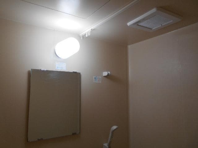 ルミナス西新宿 2階の風呂 2