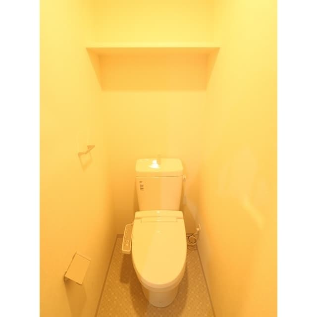 プレール・ドゥーク西巣鴨 7階のトイレ 1
