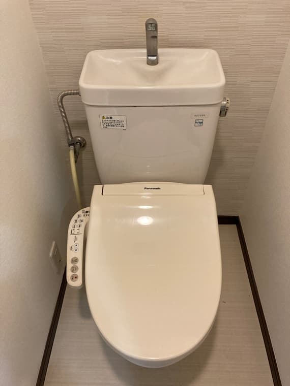 スカーラ西新宿シティプラザ 5階のトイレ 1