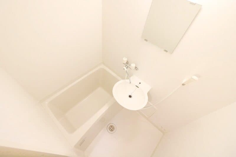 レオパレスグリーンヒルズ　駒沢 1階の風呂 1