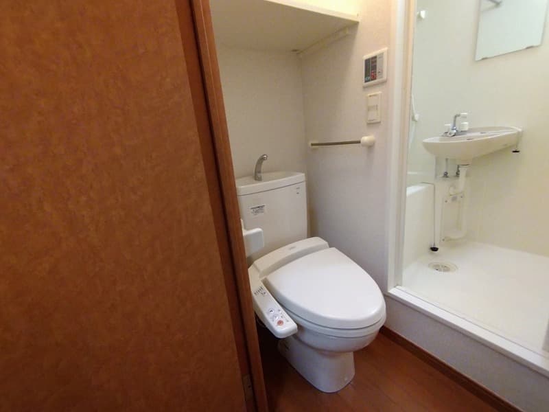 レオパレス玉川ソレイユ 2階のトイレ 1