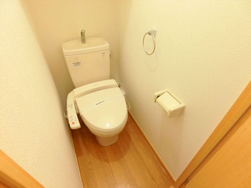 レオパレスリフレ西蒲田 1階のトイレ 1