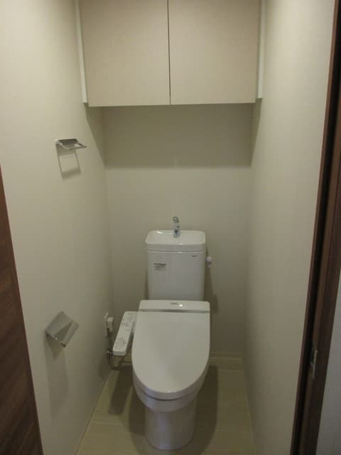 ザ・パークハビオ高円寺 4階のトイレ 1