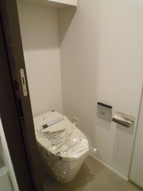 パークハビオ渋谷神山町 2階のトイレ 1