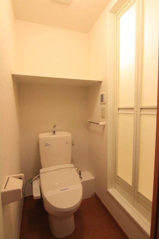レオパレスみゆき 2階のトイレ 1