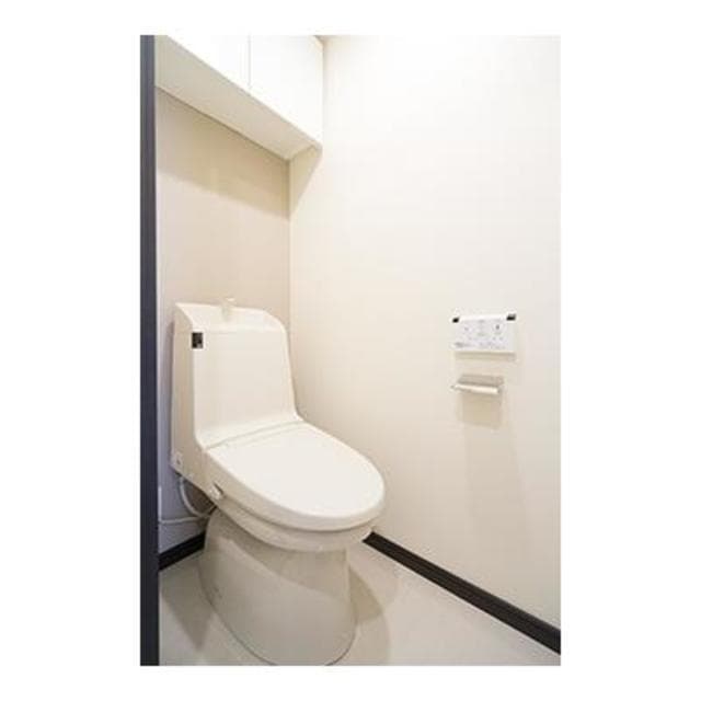 グランパレス東京八重洲アベニュー 9階のトイレ 1