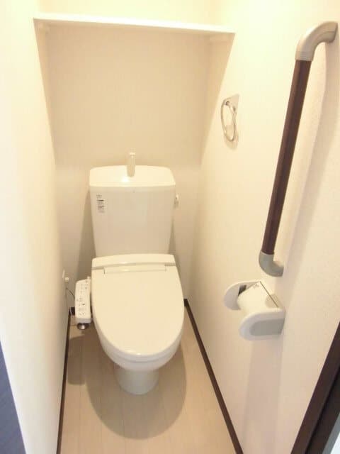 レオネクスト近藤 1階のトイレ 1