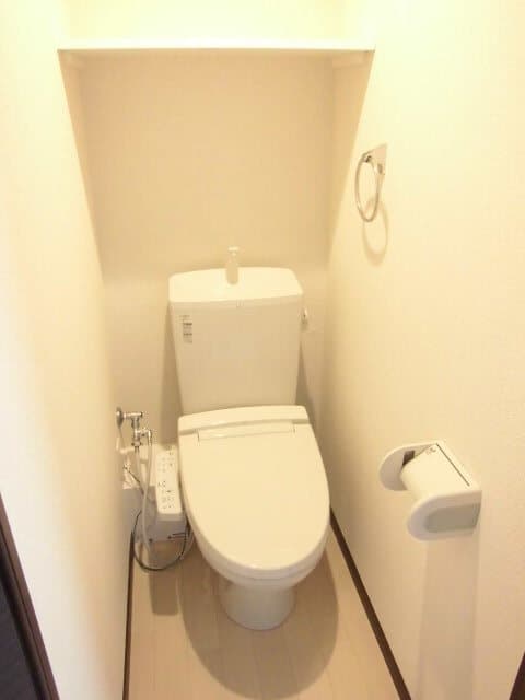 レオネクスト近藤 2階のトイレ 1