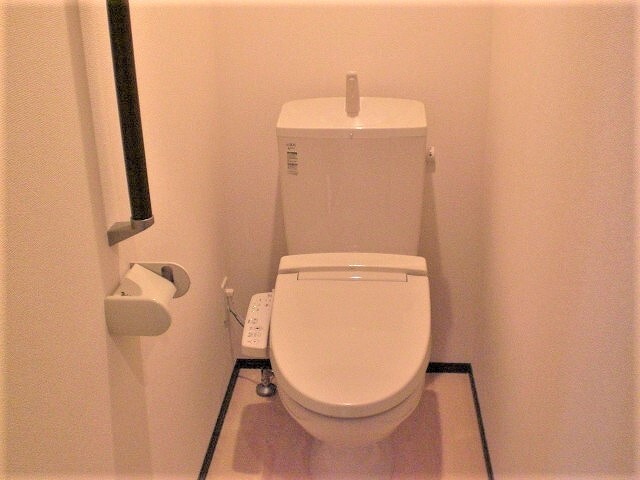 レオネクストブライト 1階のトイレ 1