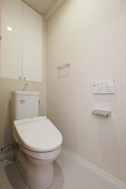 メルクマール京王笹塚レジデンス 20階のトイレ 1