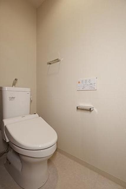 メルクマール京王笹塚レジデンス 13階のトイレ 1