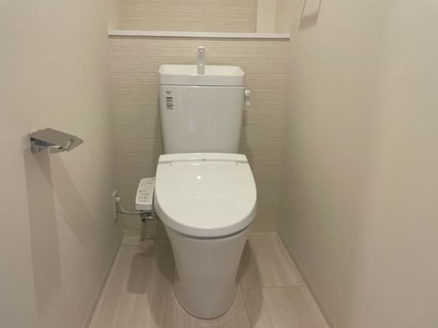 Adachi Liner Toneri Residence 4階のトイレ 1