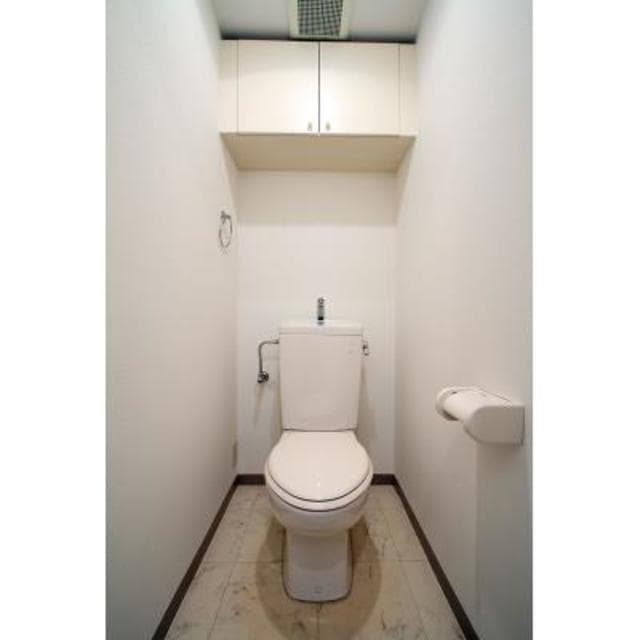 プレール玉川 402のトイレ 1